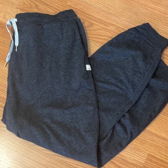 Vuori Performance Jogger in Charcoal Heather XL - Picture 2 of 5
